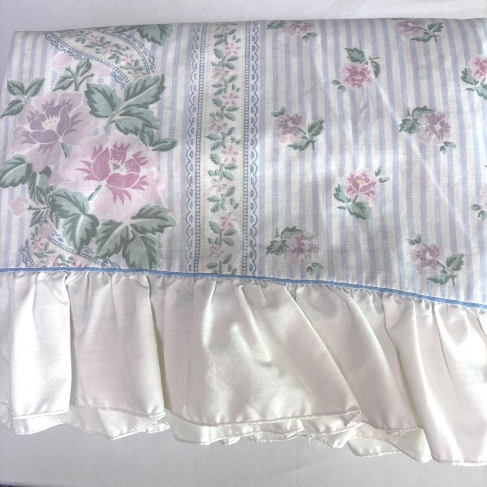 JCPenney Vintage Roses Striped Ruffle Double Full Sheet Set Flat Fitted
